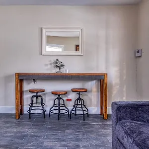 4br Victorian Walk To Uc Davis & Shriner Med Cen Holiday home